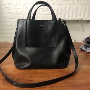 Mat and Nat large cross body/bucket bag